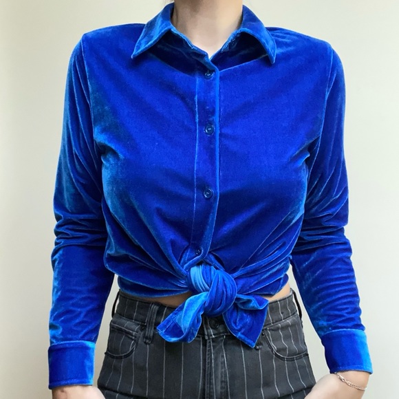 Blue Velvet button down 💎 - Picture 3 of 4
